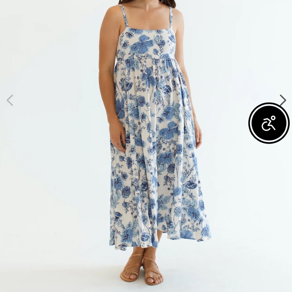 Carly Jean Los Angeles floral dress. Never worn, brand new, but no tags